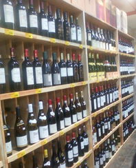 北京精品展柜選購指南 木質、珠寶、烤漆與紅酒展柜的價格、廠家與圖片解析